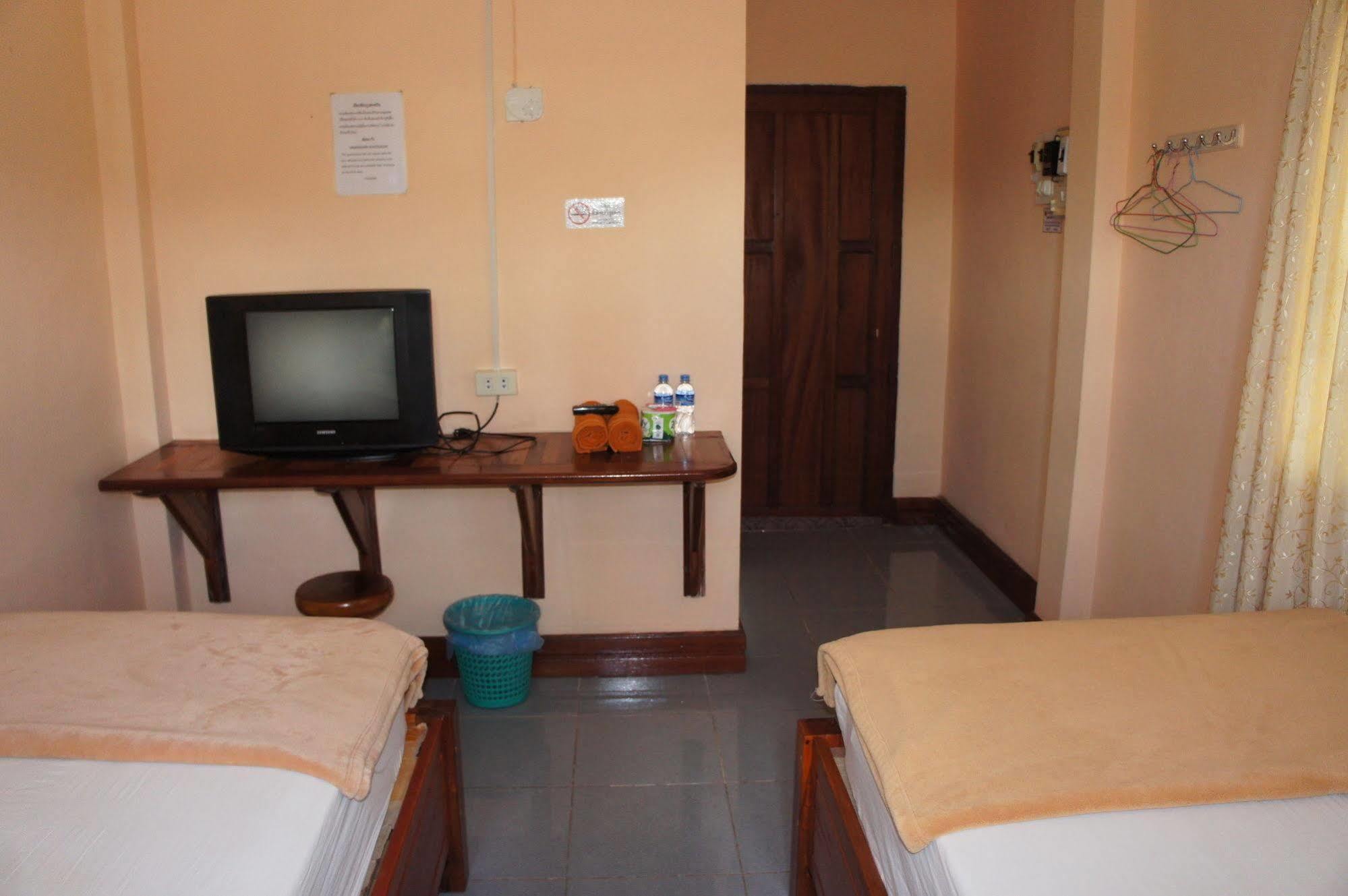 Viengsavanh Guesthouse Vang Vieng Εξωτερικό φωτογραφία